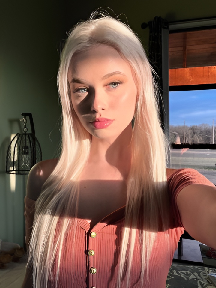 Оксана привлекальеная девушка из Кулоя цена от 3000 руб