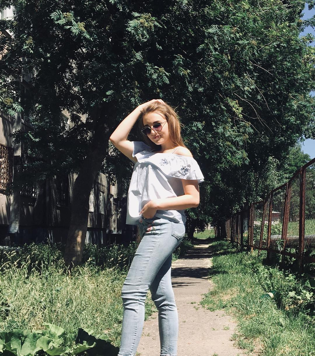 Камила привлекальеная девушка из Кулоя цена от 3000 руб