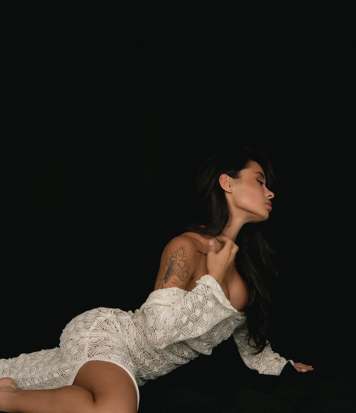 Надюша привлекальеная девушка из Кулоя цена от 8000 руб