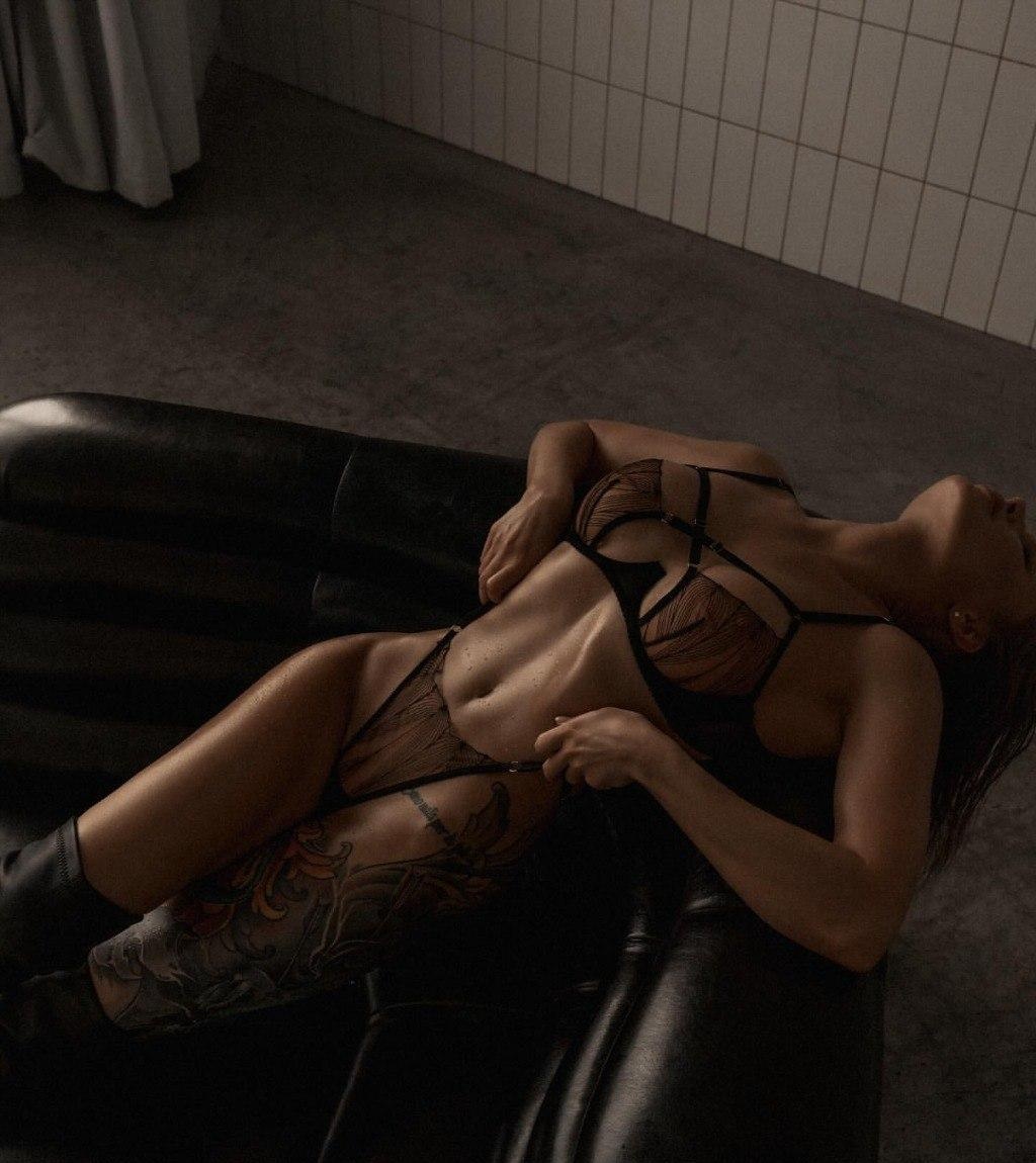 Эльвира привлекальеная девушка из Кулоя цена от 6000 руб