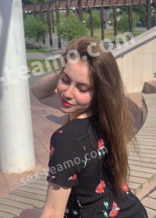 Карина привлекательная девушка из Кулоя цена от 3000 руб
