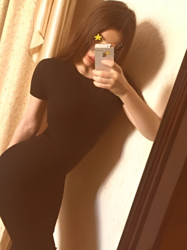 Эмма привлекательная девушка из Кулоя цена от 4000 руб