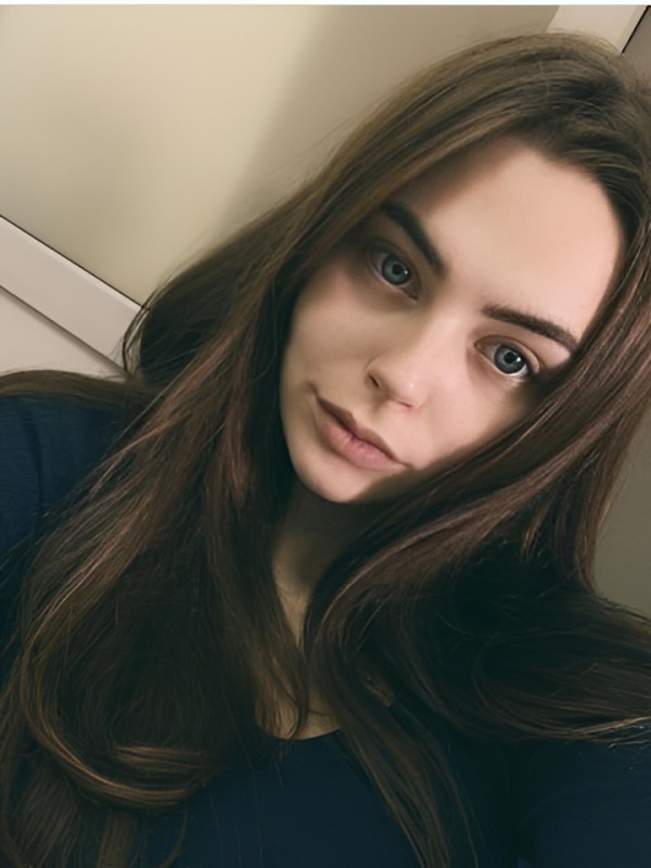 Эвелина привлекательная девушка из Кулоя цена от 5000 руб