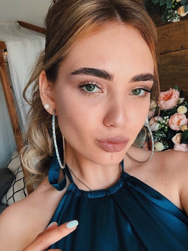 Ева привлекательная девушка из Кулоя цена от 3500 руб