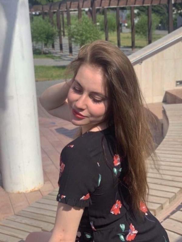 Карина привлекательная девушка из Кулоя цена от 3000 руб