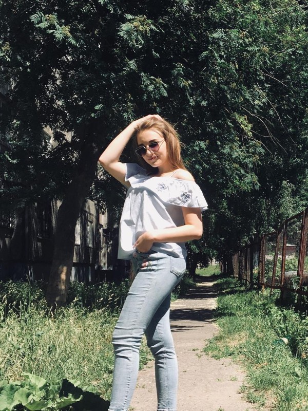 Камила привлекательная девушка из Кулоя цена от 3000 руб