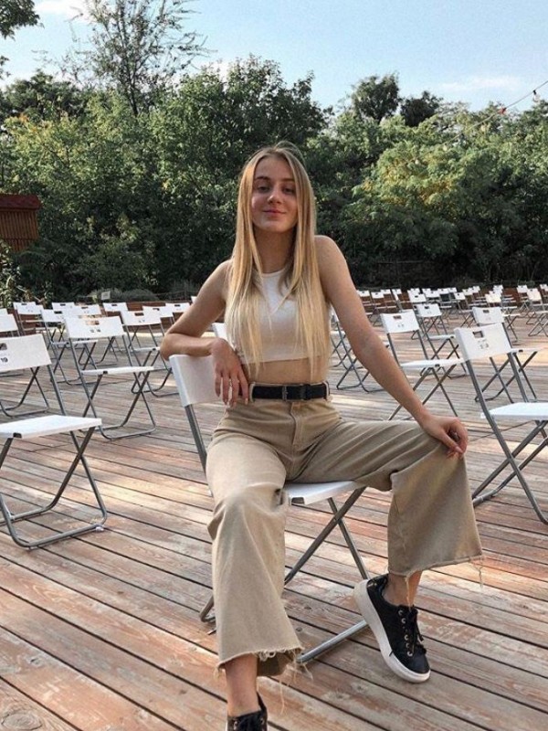 🎥 ДАРЬЯ привлекательная девушка из Кулоя цена от 5000 руб