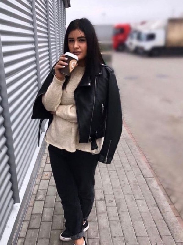 🎥 Алина привлекательная девушка из Кулоя цена от 5000 руб