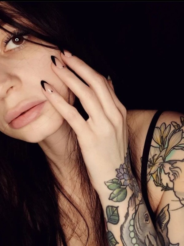 Дарья привлекательная девушка из Кулоя цена от 8000 руб